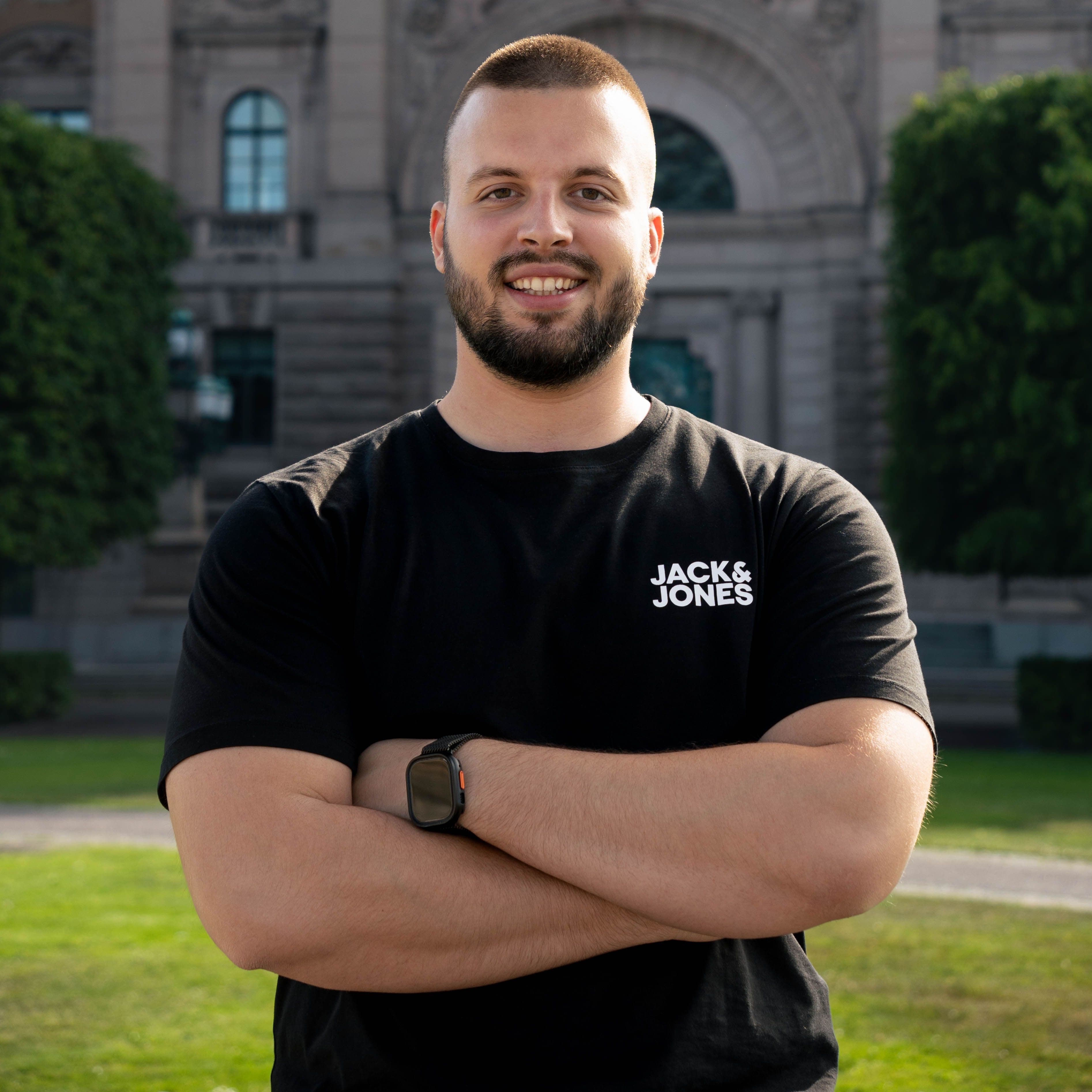 Igor Rončević standing outdoors